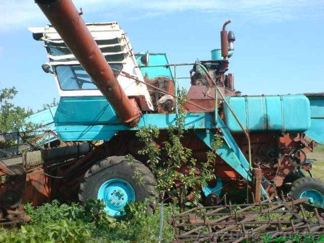 ПРОДАМ КОМБАИН "НИВА" цена 33,000тис.грн - <ro>Изображение</ro><ru>Изображение</ru> #1, <ru>Объявление</ru> #40759