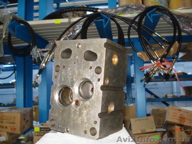 Головка блока цилиндров, запчасти для погрузчиков - <ro>Изображение</ro><ru>Изображение</ru> #1, <ru>Объявление</ru> #1055860