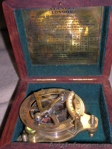 Продам компас.В футляре