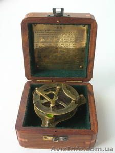Продам компас с солнечными часами.Англия - <ro>Изображение</ro><ru>Изображение</ru> #1, <ru>Объявление</ru> #848596