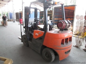 Погрузчики в аренду Запорожье,  Херсон,  Николаев,  Днепропетровск,  Киев и др.