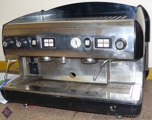 Продам профессиональную двухпостовую кофемашину бу