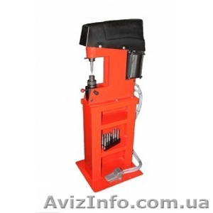 Станок для клепки тормозных колодок грузовых автомобилей