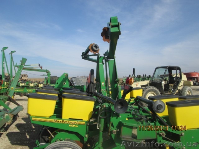 Пропашная вакуум сеялка точного высева John Deere 1780 15/8 рядов в наличии - <ro>Изображение</ro><ru>Изображение</ru> #4, <ru>Объявление</ru> #1015725
