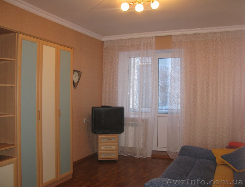 2-х комнатная квартира в Центре Херсона посуточно - <ro>Изображение</ro><ru>Изображение</ru> #3, <ru>Объявление</ru> #1024198